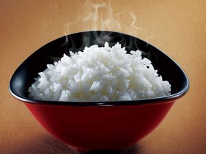 Nằm mơ thấy mình ăn cơm